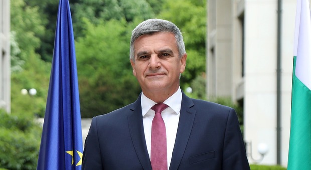 Bulgaria, ministro parla di «operazione militare» in Ucraina e non di «guerra»: chieste le dimissioni