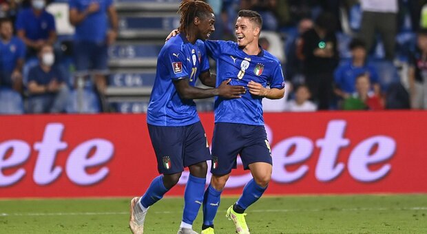 Italia-Lituania 5-0: goleada per gli azzurri, il Qatar ora è più vicino. Super Kean