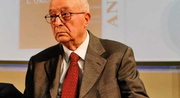 Giacinto Urso: 95 anni e la “nostalgia del futuro”: «La politica? Una montagna di problemi e risolutori scarsamente attrezzati»