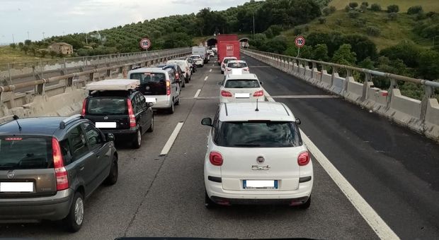 Traffico intenso sulla Flaminia tra Terni e Spoleto