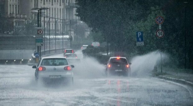 Meteo, allerta maltempo nel Lazio: arrivano i temporali (e crollano le temperature). Ecco le previsioni