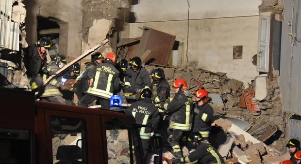 Catania, esplode palazzina: un morto, quattro feriti gravi