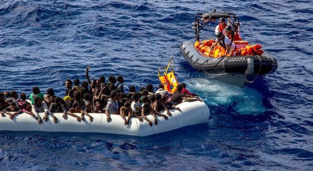 Migranti, oltre 1.300 morti nel Mediterraneo in quattro mesi