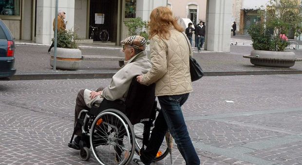 Roma, narcotizzavano anziani per derubarli: condannate due finte badanti