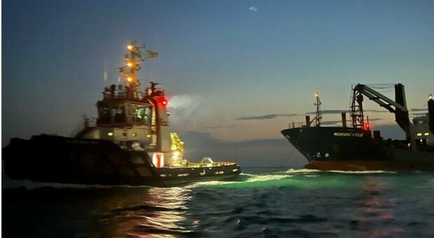 Nave container «Nordic Kylie» si incaglia nel Porto di Venezia: avaria al timone