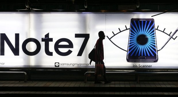 Samsung, l'indagine interna conferma: «I Galaxy Note 7 esplosi per un problema con la batteria»