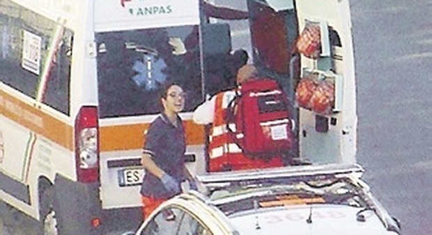 Porto Sant'Elpidio, scontro tra auto all'incrocio: paura per bimba di 2 anni