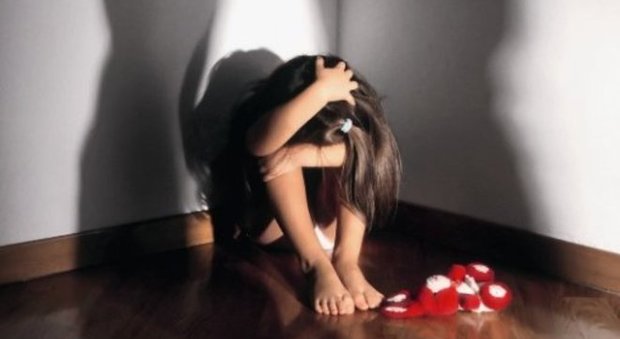 Roma, abusò della figlia di 7 anni della compagna: condannato a 7 anni e sei mesi