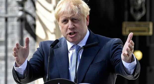 Regno Unito, Johnson conferma stop alle misure anti Covid dal 19 luglio