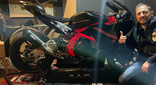 Ritrovata la moto da gara del Motoclub dei Rapaci. «Hanno provato più volte a venderla»