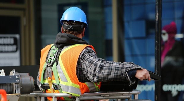 Infortuni sul lavoro, con Eteria arriva la t-shirt intelligente per la prevenzione nel settore delle costruzioni. Come funziona