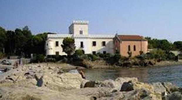 Sentenza a Salerno: il principe di Belmonte perde il castello di Punta Licosa
