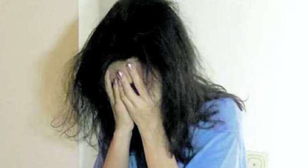Abusava della figlia 12enne dell'amico, ​arrestato un romano di 44 anni