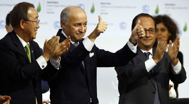 Accordo sul clima, la soddisfazione dei leader. Renzi: «Passo avanti decisivo»