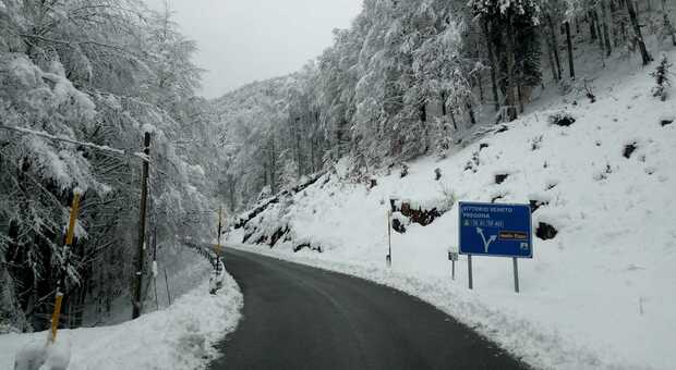 Meteo, perturbazione in Veneto: neve sulle montagne