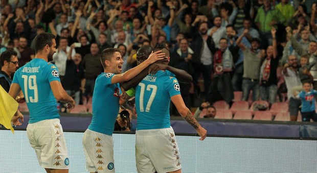 Besiktas-Dinamo 1-1: il Napoli fa il vuoto nel girone Champions