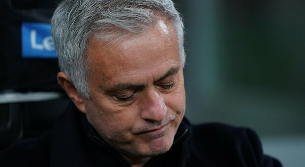 Mourinho, ora anche i bookmakers scommettono su una stagione da "zeru tituli"