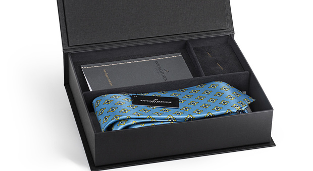 Le cravatte in edizione limitata di Antonio Petrone Napoli, gift box sotto l'albero