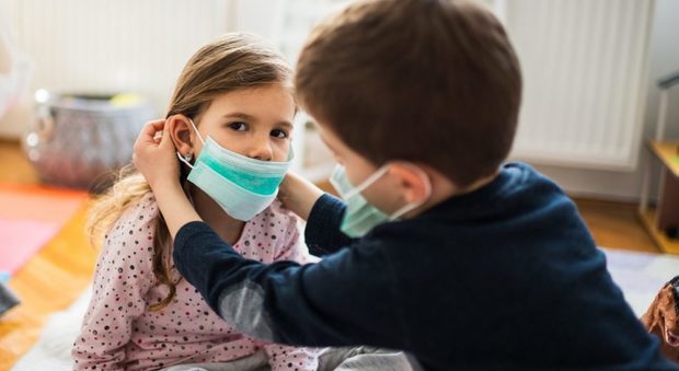 Coronavirus in Campania, De Luca annuncia: mascherine anche per i bambini