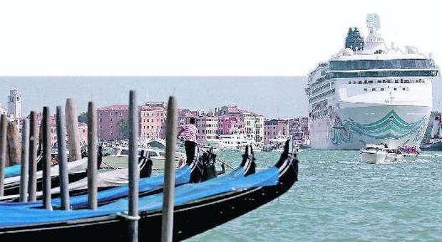 Grandi Navi, il ministro vincola Venezia: «Ora si cambia rotta»