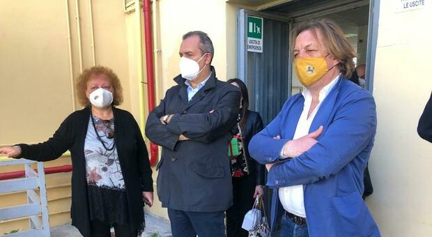 Napoli, de Magistris e Marrazzo al Ferraioli di via Gorizia: «Superato finalmente il problema degli allagamenti»