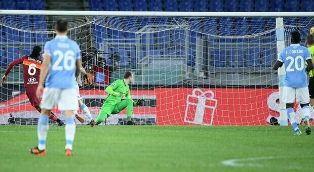 Lazio-Roma 3-0, le pagelle. Lazzari tarantolato e Luis Alberto super. Ibanez che flop. Dzeko, capitano senza leadership