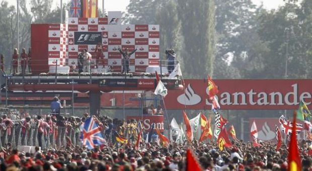 Renzi a Ecclestone: "Giù le mani da Monza". L'Italia difende il suo Gran Premio di F1