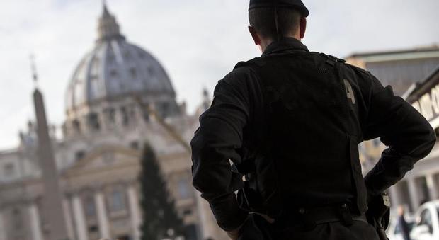 Roma, arrestato 007 portoghese: «È una spia dei russi»