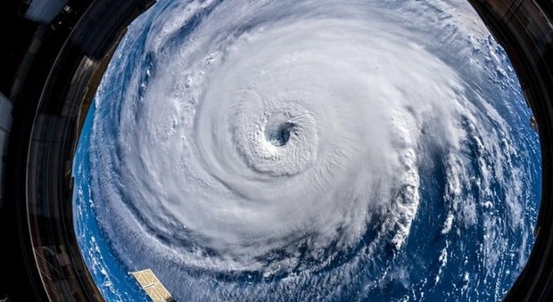 Avvistato dagli scienziati un uragano spaziale: «Come quello terrestre ma con pioggia di elettroni»