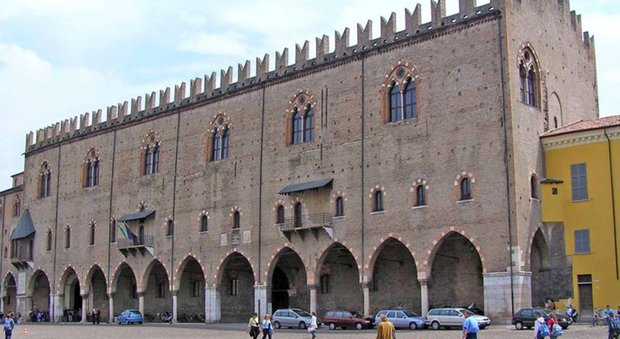 Mantova, legge ingarbugliata e palazzo Ducale resta chiuso: mancano i custodi