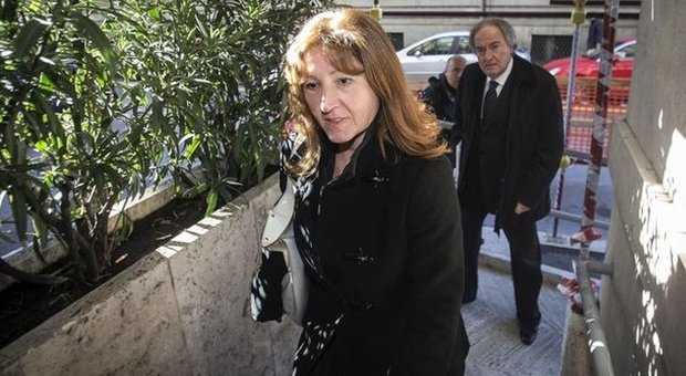 Caso De Luca, il pm accusa: il giudice sapeva del marito