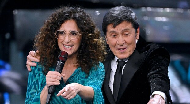 Gianni Morandi a sorpresa (ma non per tutti) sul palco dell'Ariston: il duetto con Teresa Mannino