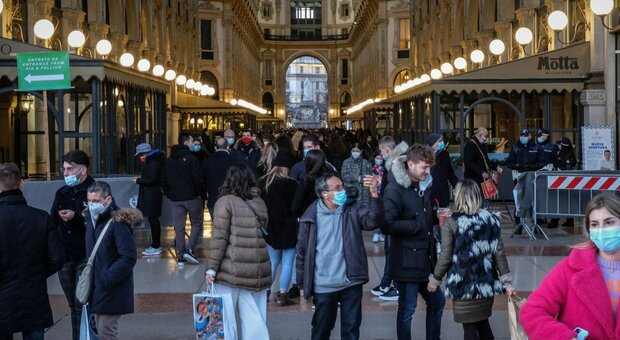 Milano, movida sorvegliata speciale: giro di vite del prefetto sugli assembramenti del weekend