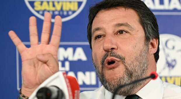 Governo, Salvini resta ma va in pressing