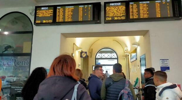Sciopero treni da stasera Fs, Italo e Trenord: orari, fasce di garanzia, treni garantiti in Puglia