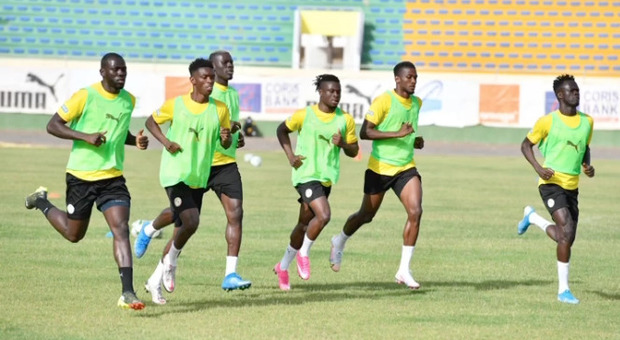 Napoli, Koulibaly non preoccupa: l'azzurro si allena con il Senegal