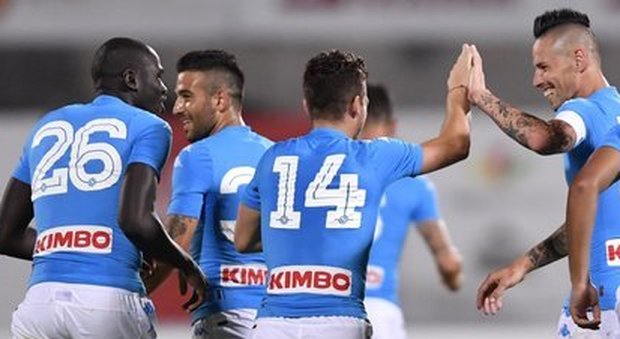 Napoli già in forma: 5-0 alla Virtus Entella Doppietta di Mertens, Gabbiadini a secco