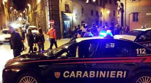 Movida a Napoli, controlli tra i baretti: denunciati due parcheggiatori abusivi