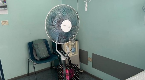 In reparto l'aria condizionata è rotta: «Una sofferenza per medici e pazienti»