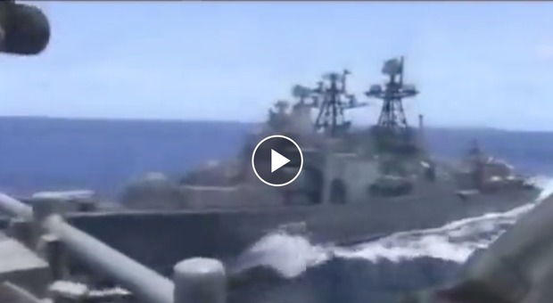 Tensione Usa-Russia, navi da guerra rischiano collisione nel Pacifico e si accusano a vicenda IL VIDEO (LiveLeak)