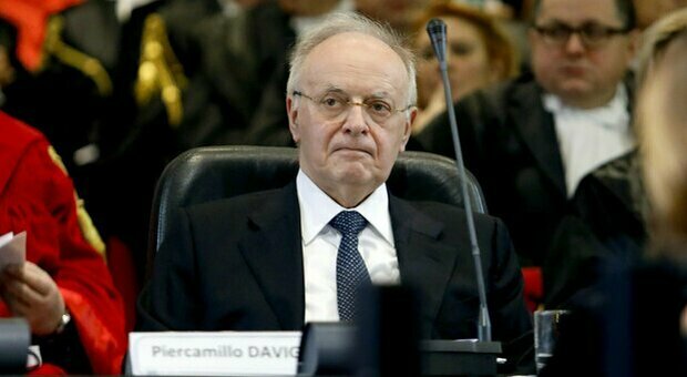 Cms, Davigo: «Non ho fatto vedere i verbali a Morra». E minaccia querela a Renzi