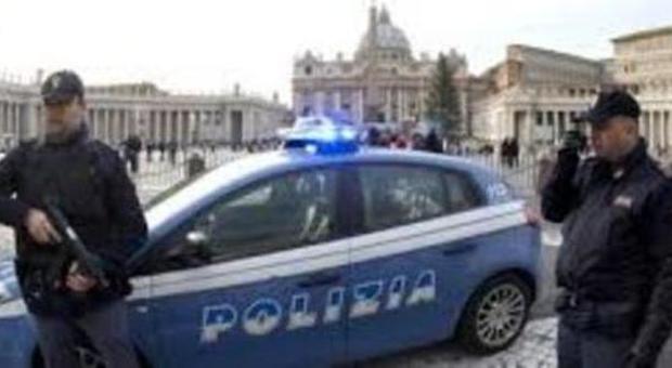 Roma, espulso dall'Italia a luglio, torna e rapina una guida turistica: arrestato