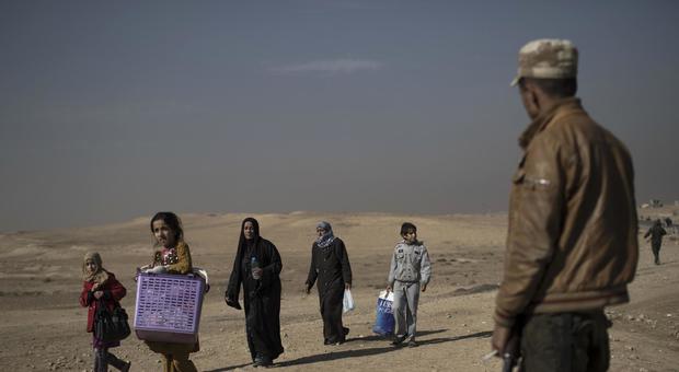 Iraq, 1500 bambini arrestati e torturati: «Li accusano di essere le nuove leve dell'Isis»