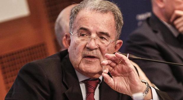 Prodi: «La scissione del Pd è un suicidio»