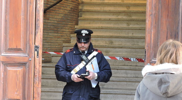 Un carabiniere in Comune dopo il furto