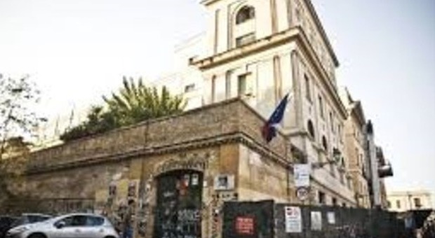 Liceo Cavour, ragazzo suicida. Il pm: non fu omofobia ma delusione amorosa