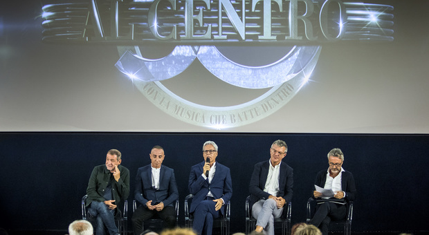Baglioni torna "Al Centro", all'Arena di Verona celebra i suoi 50 anni di musica con la prima tappa del Tour