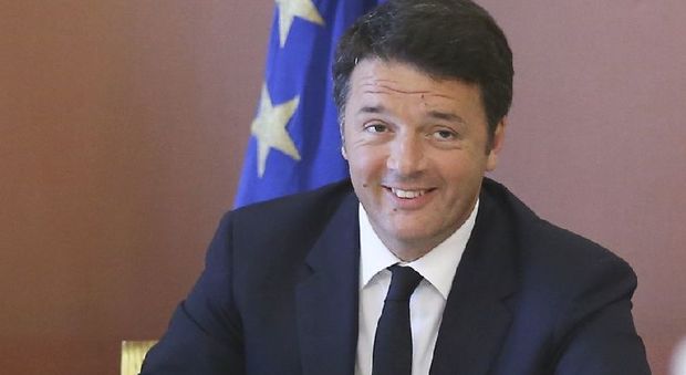 Renzi: «Siamo a Taranto per mantenere gli impegni. Il Sud è la prima sfida»