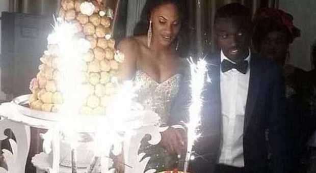 Cissé mente alla fidanzata: «Vado in vacanza in Senegal». Invece vola a Parigi e sposa star del volley