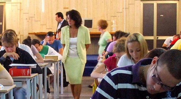 Scuola, i docenti italiani i meno rispettati dagli studenti. Ecco in quali paesi si lavora di più